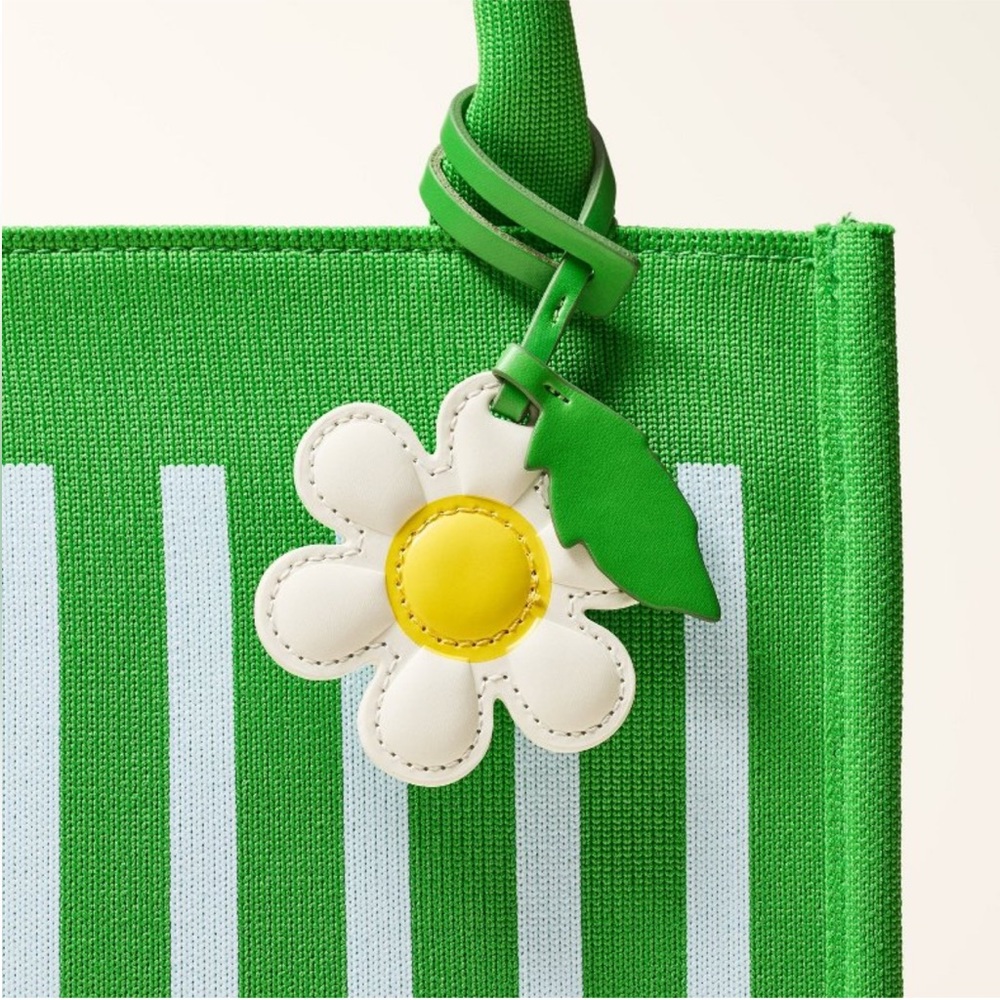 New Kate Spade New York Daisy Chain bag charm